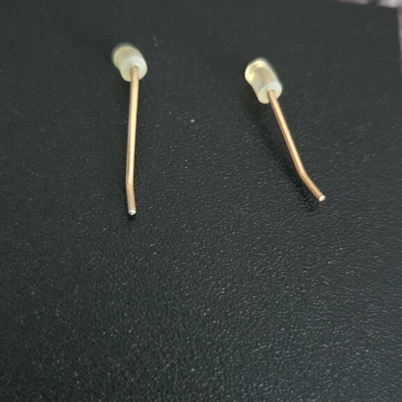 Vintage Floral Gemstone Dangle Earrings โ Antique Gold Tone Elegance - Picture 4 of 4